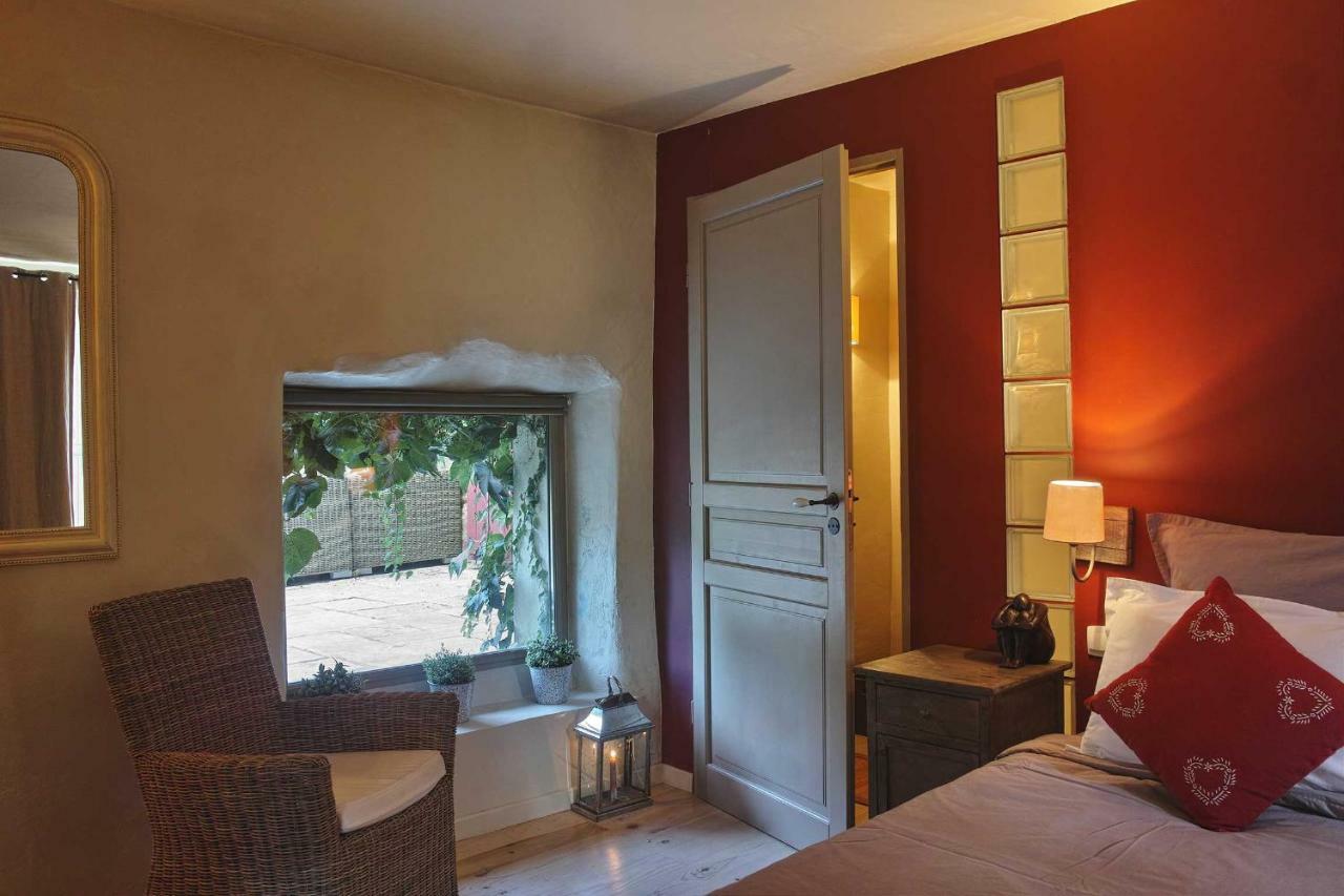 Bed and Breakfast Le Moulin De Picaud Grans Екстер'єр фото
